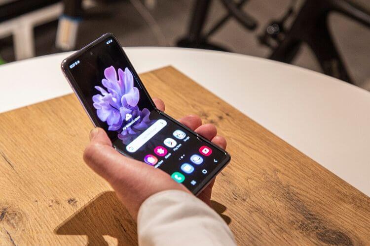 Samsung Galaxy Z Flip est un bien meilleur smartphone pliable